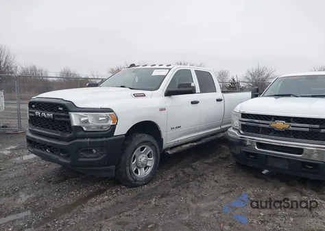 2020 Ram 2500 Tradesman 4X4 8' Box z USA, uszkodzony, nr VIN 3C6UR5HJ5LG201515